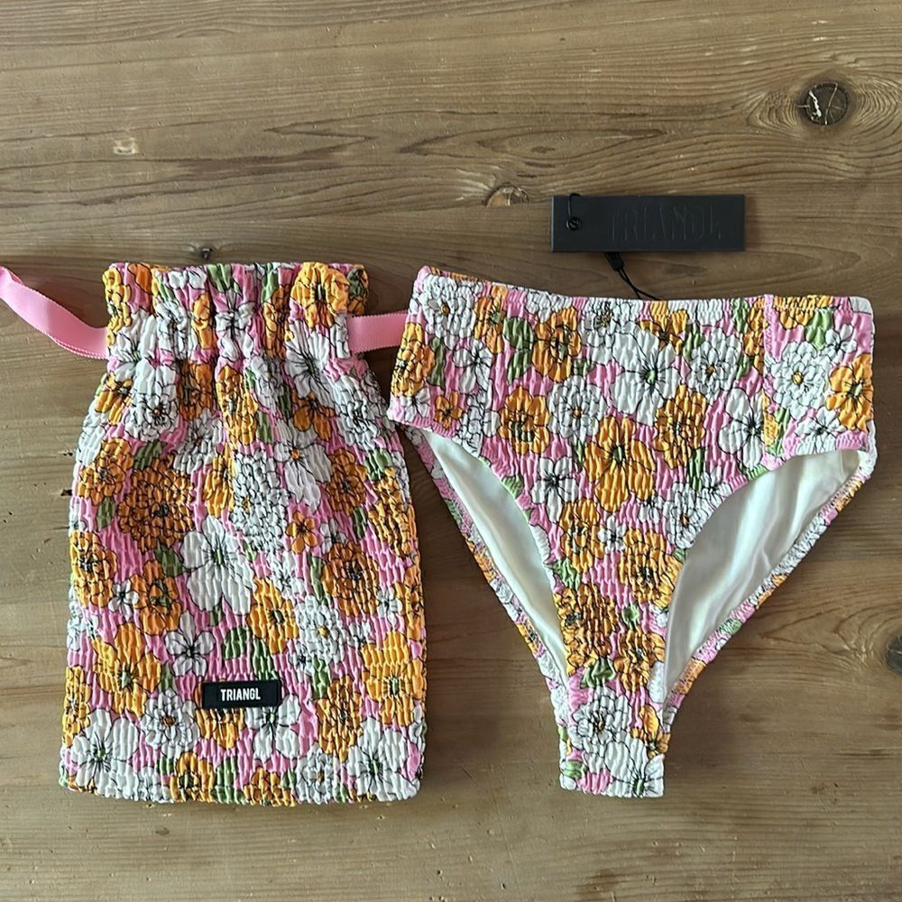 TRIANGL BOTTOM ONLY HIGH WAIST INCLUDES BAG NEW WITH TAGS